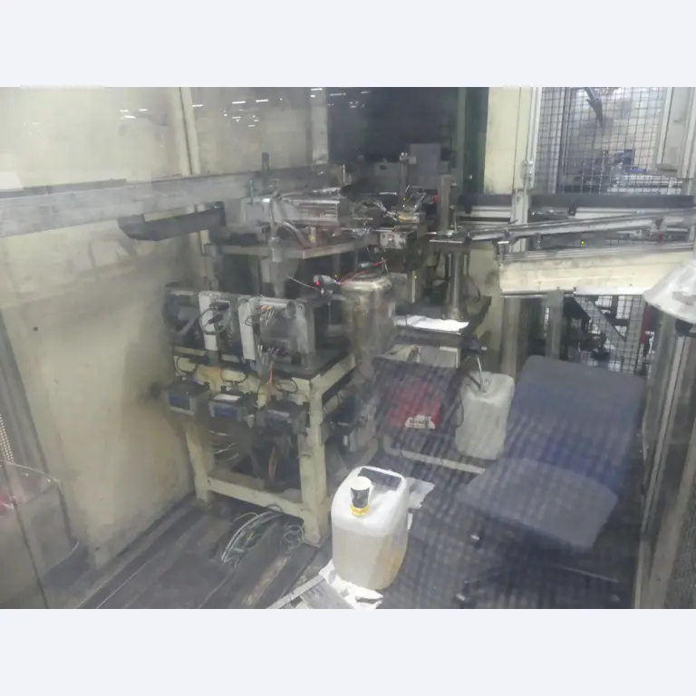 Centres d'usinage, machines d'usinage des métaux et lignes de production de l'industrie automobile-3