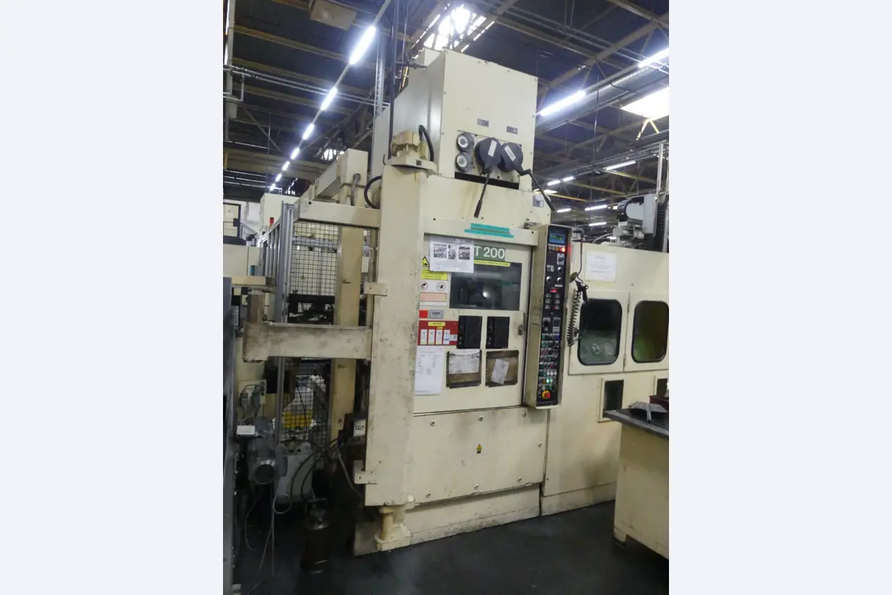 Centres d'usinage, machines d'usinage des métaux et lignes de production de l'industrie automobile-5