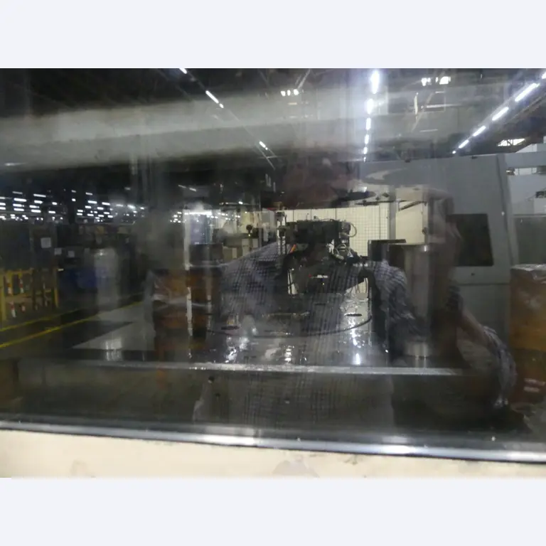 Centres d'usinage, machines d'usinage des métaux et lignes de production de l'industrie automobile-7