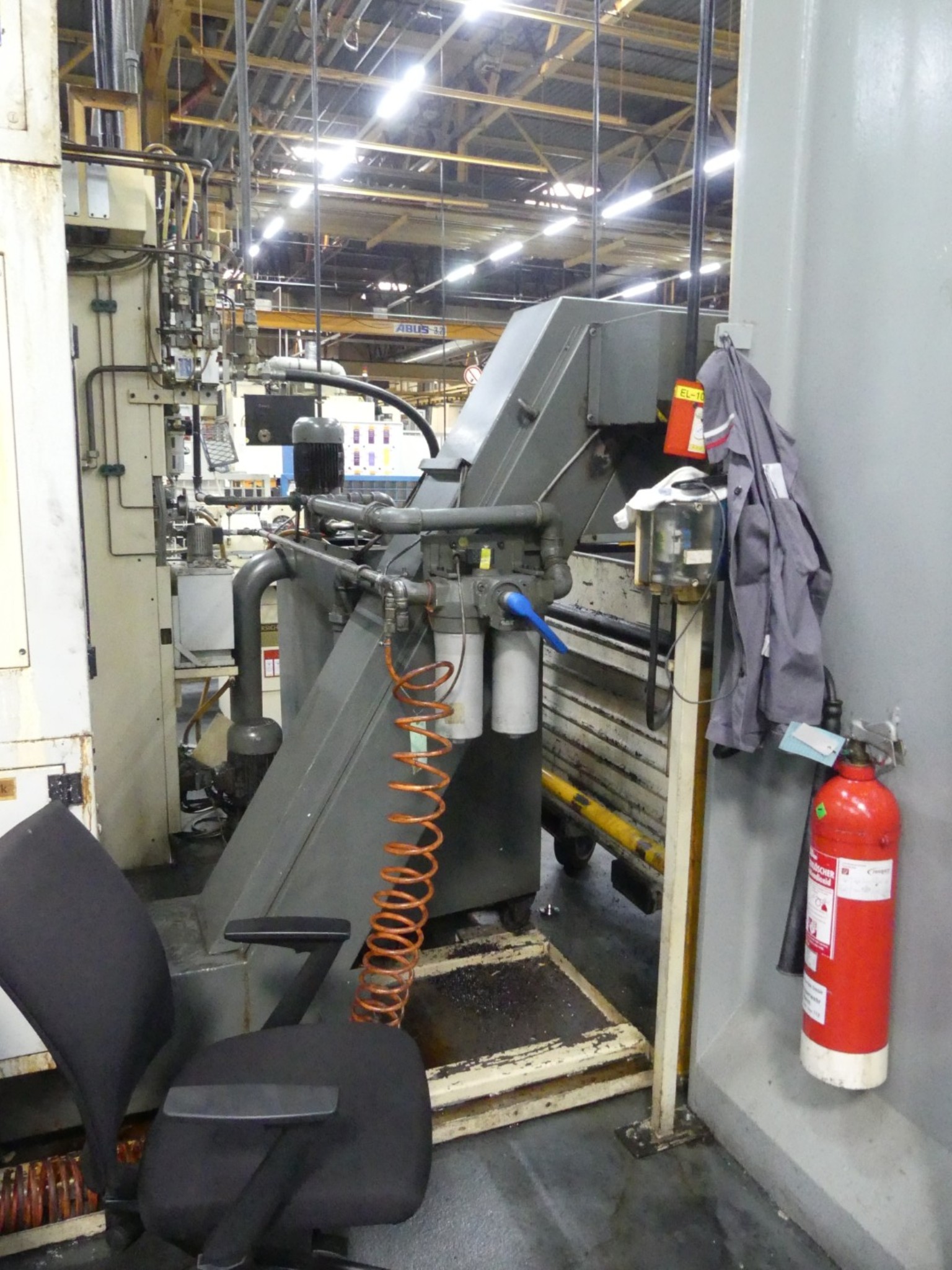 Centres d'usinage, machines d'usinage des métaux et lignes de production de l'industrie automobile-4
