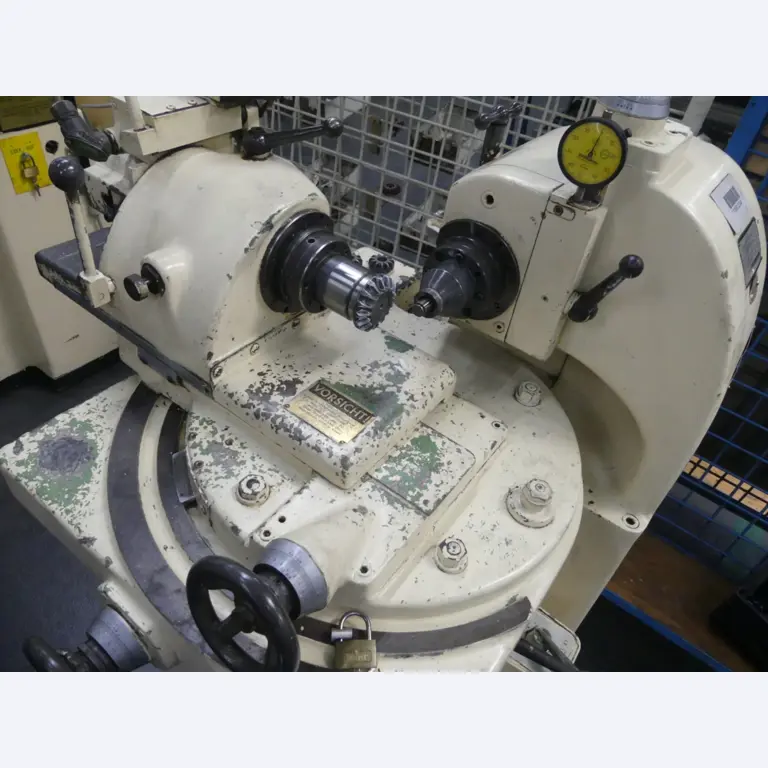 Centres d'usinage, machines d'usinage des métaux et lignes de production de l'industrie automobile-2