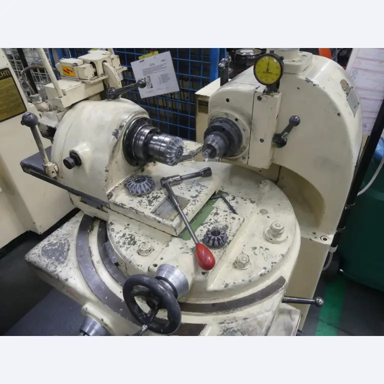 Centres d'usinage, machines d'usinage des métaux et lignes de production de l'industrie automobile-2