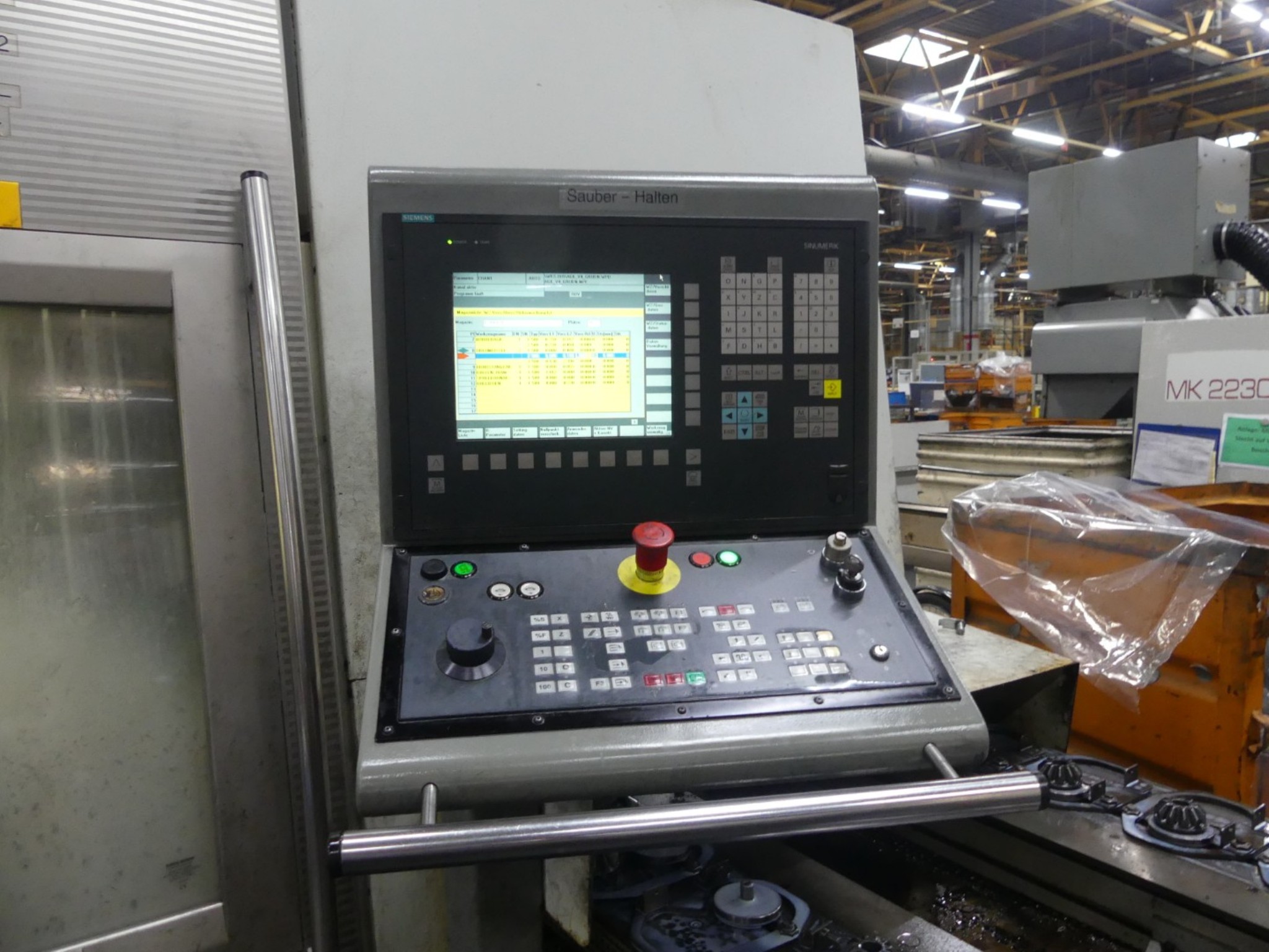 Centres d'usinage, machines d'usinage des métaux et lignes de production de l'industrie automobile-3