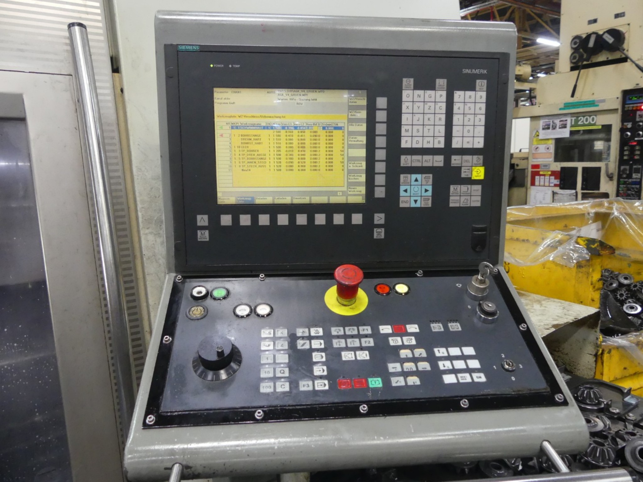 Centres d'usinage, machines d'usinage des métaux et lignes de production de l'industrie automobile-3