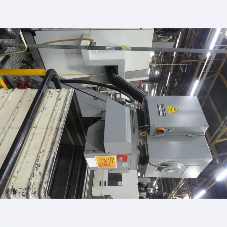 Bearbeitungszentren, metallbearbeitende Maschinen und Produktionslinen aus der Automobilindustrie-5