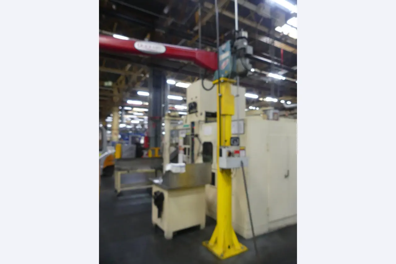 Machining centers, metalworking machines and production lines from the automotive industry-1