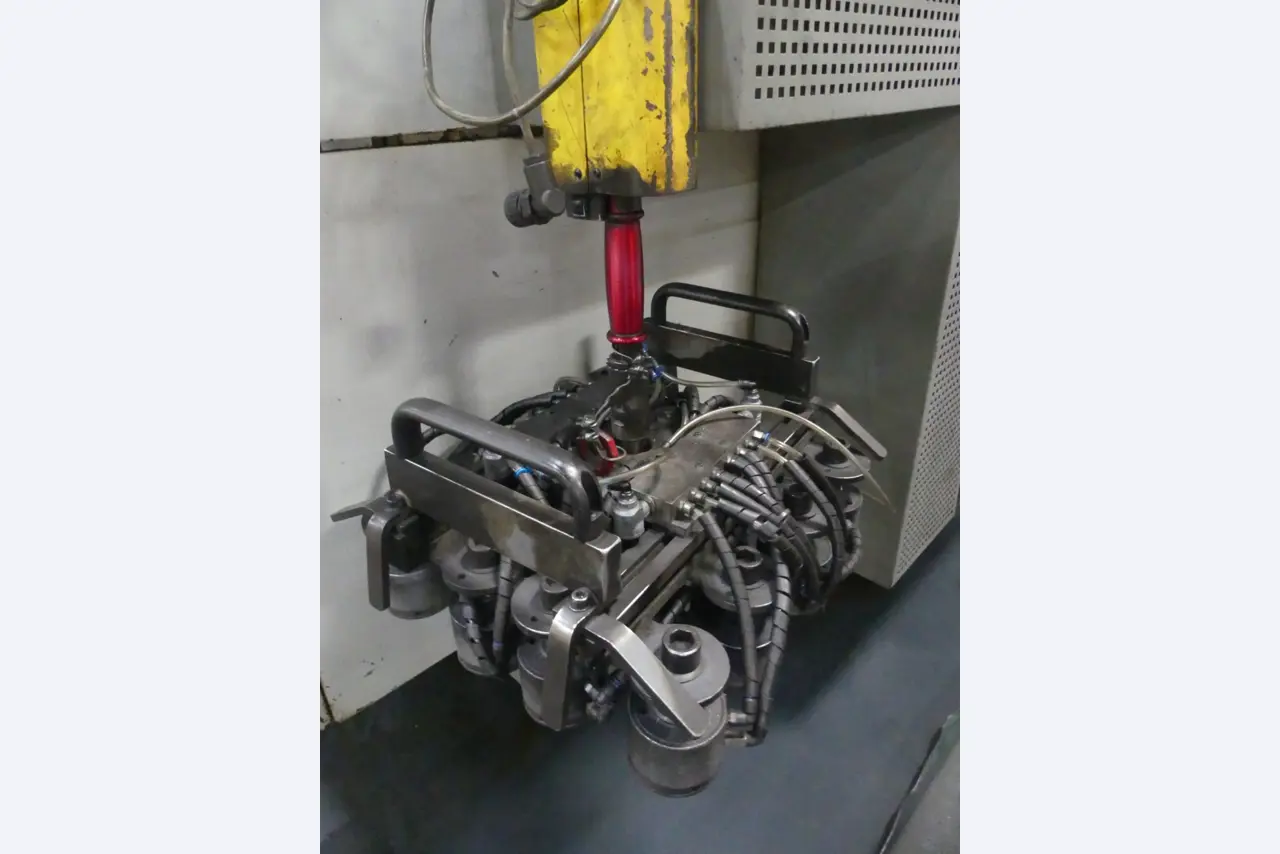 Machining centers, metalworking machines and production lines from the automotive industry-5