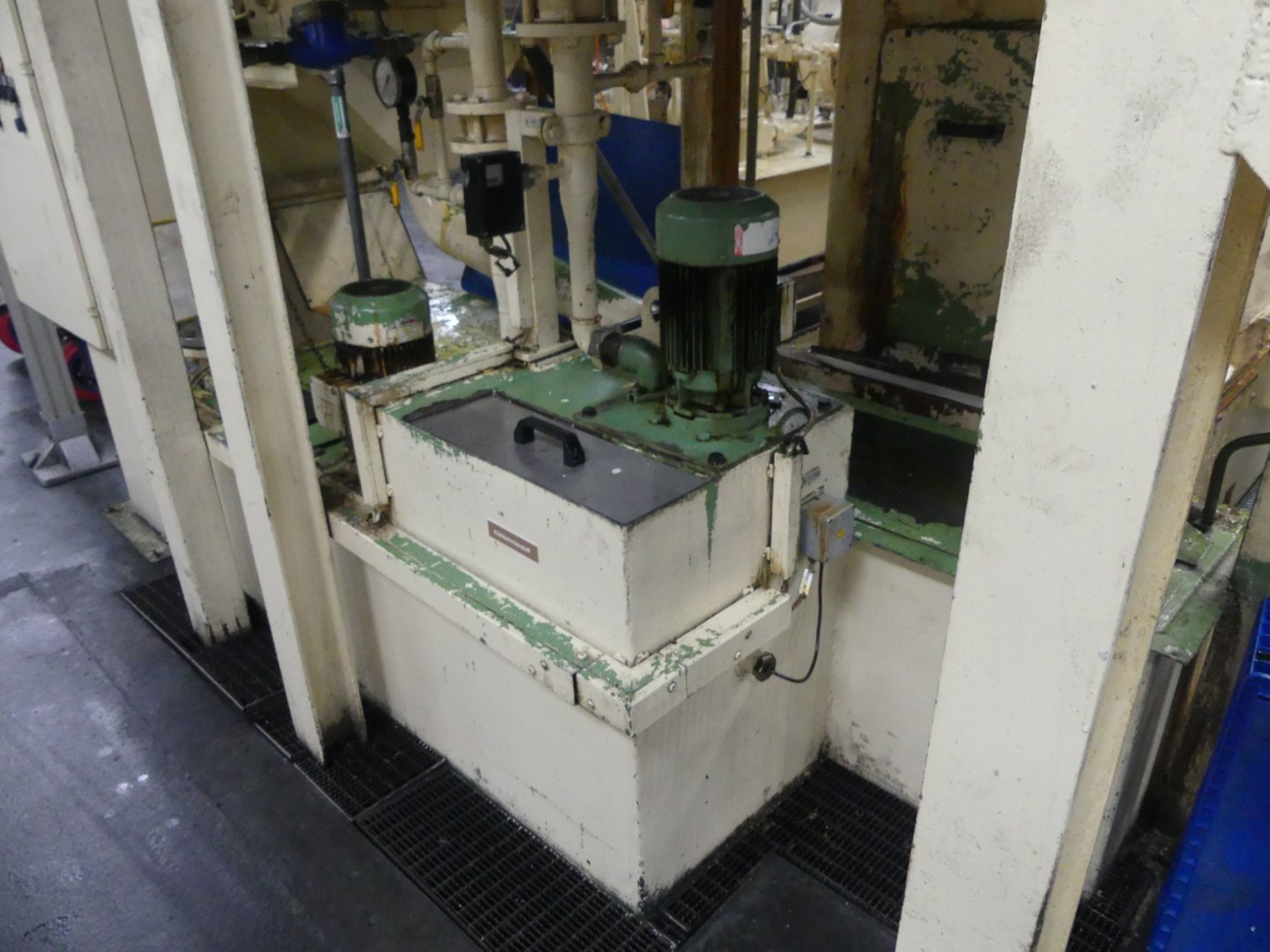 Machining centers, metalworking machines and production lines from the automotive industry-2
