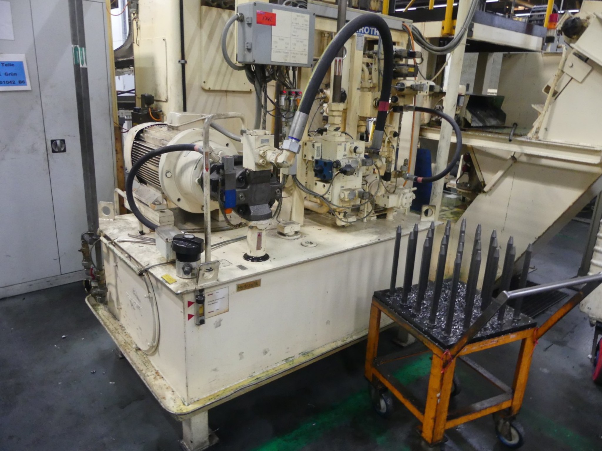 Machining centers, metalworking machines and production lines from the automotive industry-4