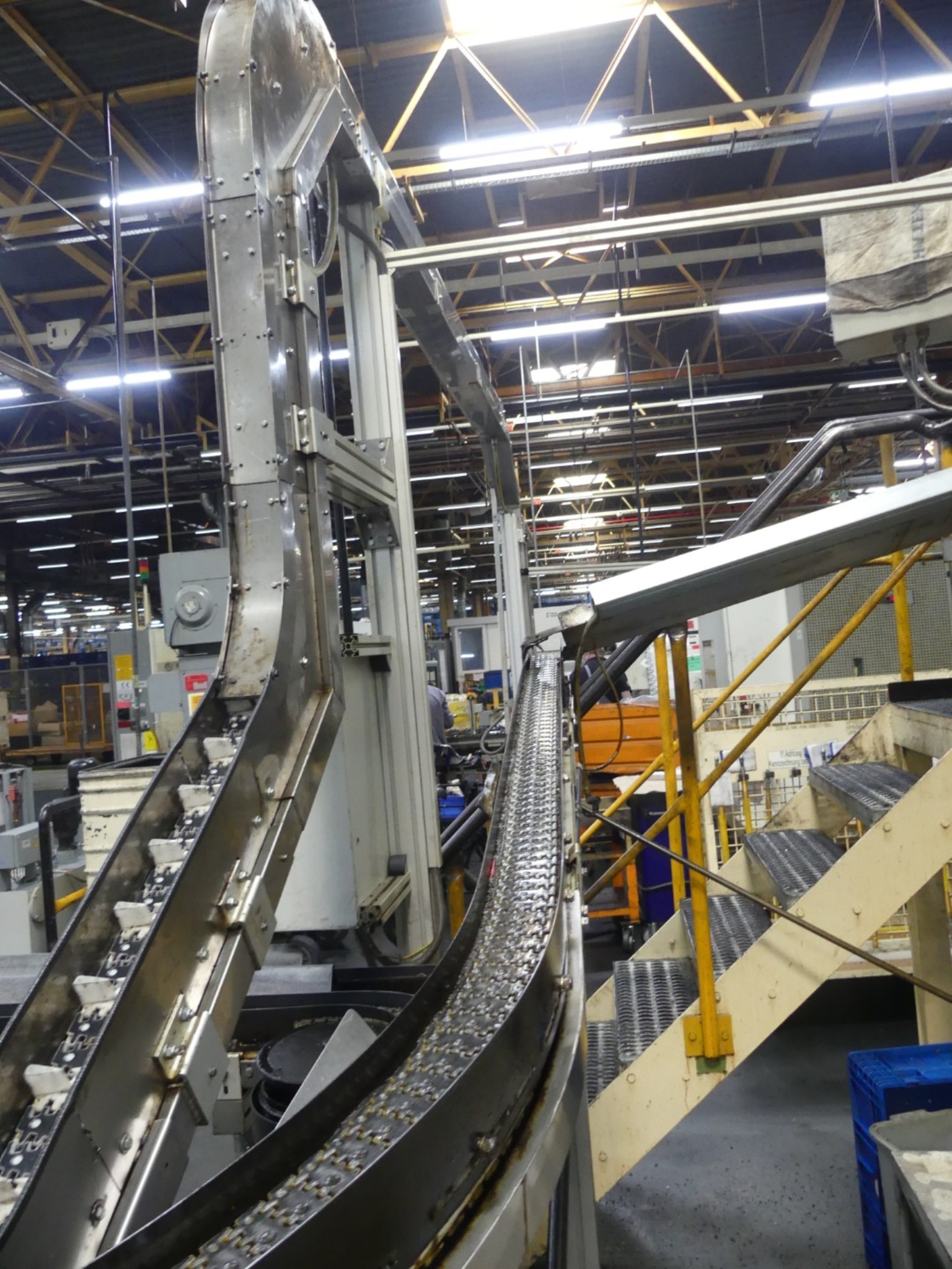 Machining centers, metalworking machines and production lines from the automotive industry-7