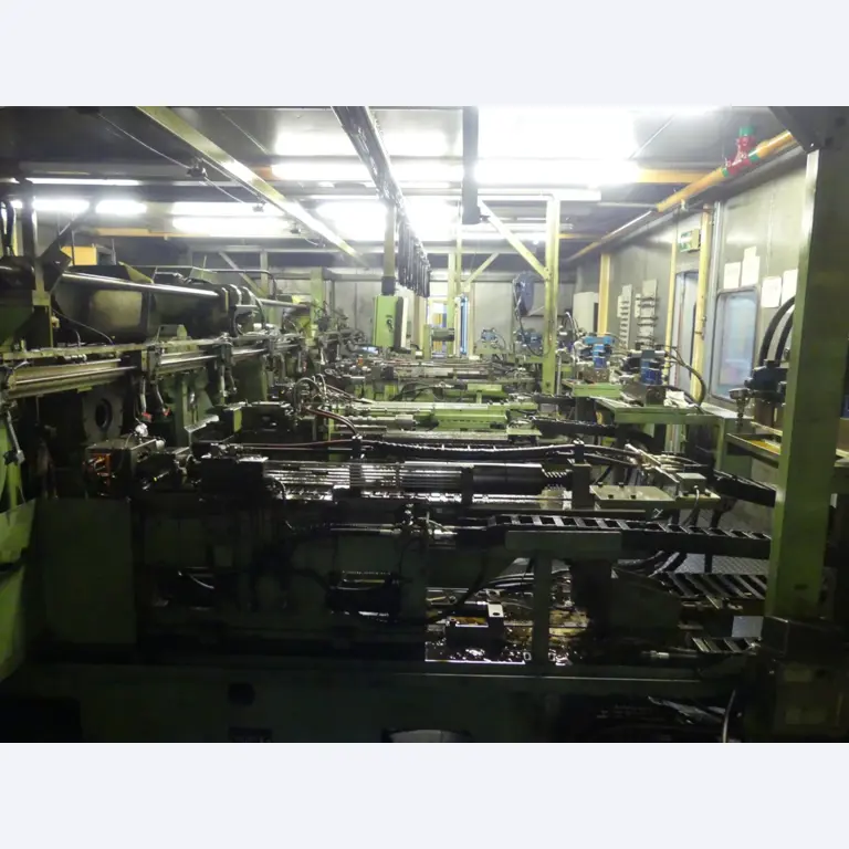 Centros de mecanizado, máquinas para trabajar el metal y líneas de producción de la industria del automóvil-5