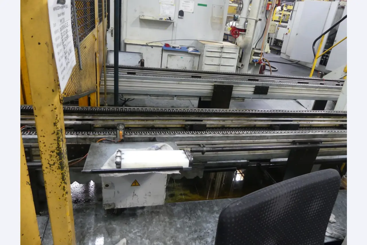 Centra obróbcze, maszyny do obróbki metalu i linie produkcyjne z branży motoryzacyjnej-4