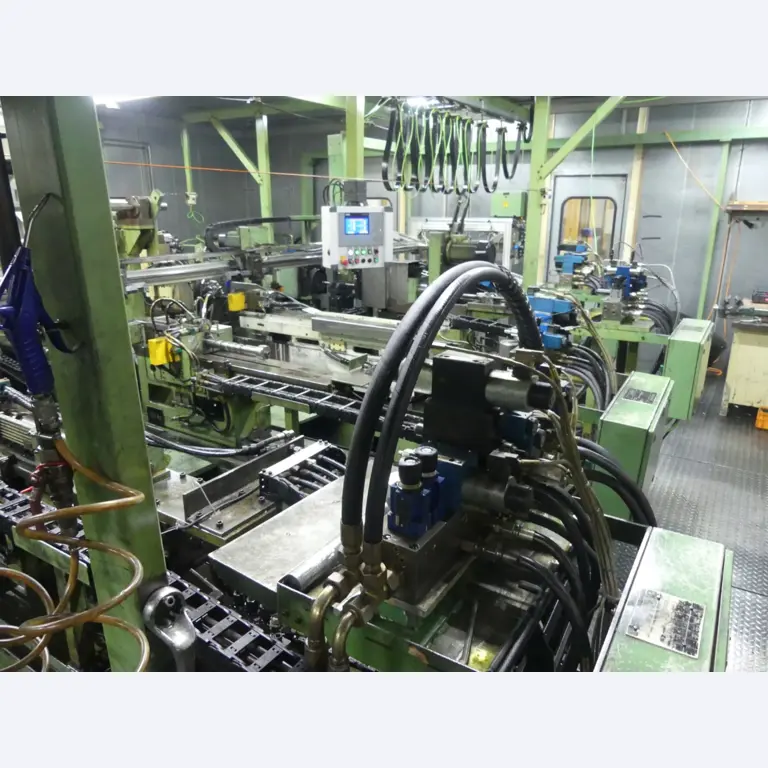 Centros de mecanizado, máquinas para trabajar el metal y líneas de producción de la industria del automóvil-10
