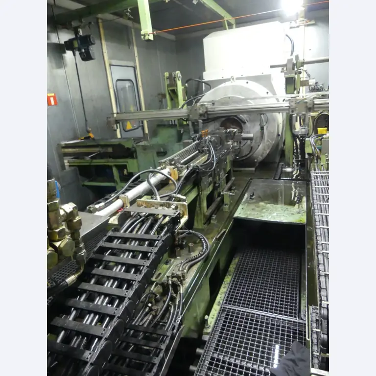 Centros de mecanizado, máquinas para trabajar el metal y líneas de producción de la industria del automóvil-11