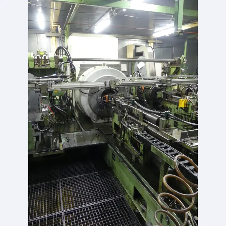 Centros de mecanizado, máquinas para trabajar el metal y líneas de producción de la industria del automóvil-14