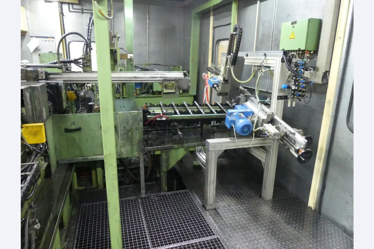 Centros de mecanizado, máquinas para trabajar el metal y líneas de producción de la industria del automóvil-18
