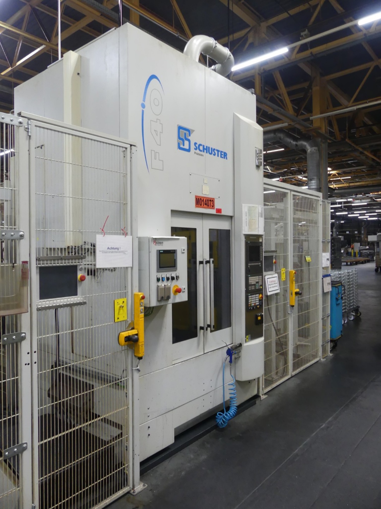 Centros de mecanizado, máquinas para trabajar el metal y líneas de producción de la industria del automóvil-1