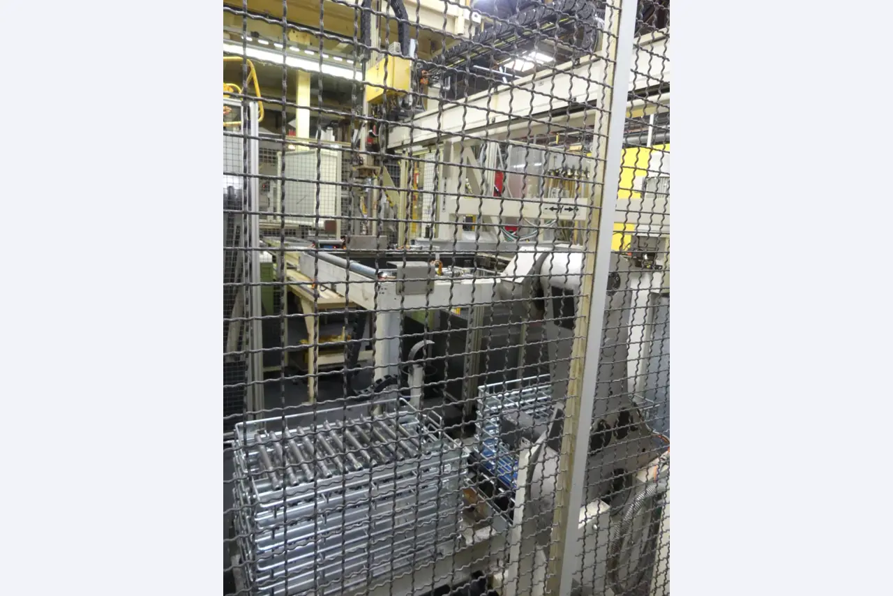 Centra obróbcze, maszyny do obróbki metalu i linie produkcyjne z branży motoryzacyjnej-4