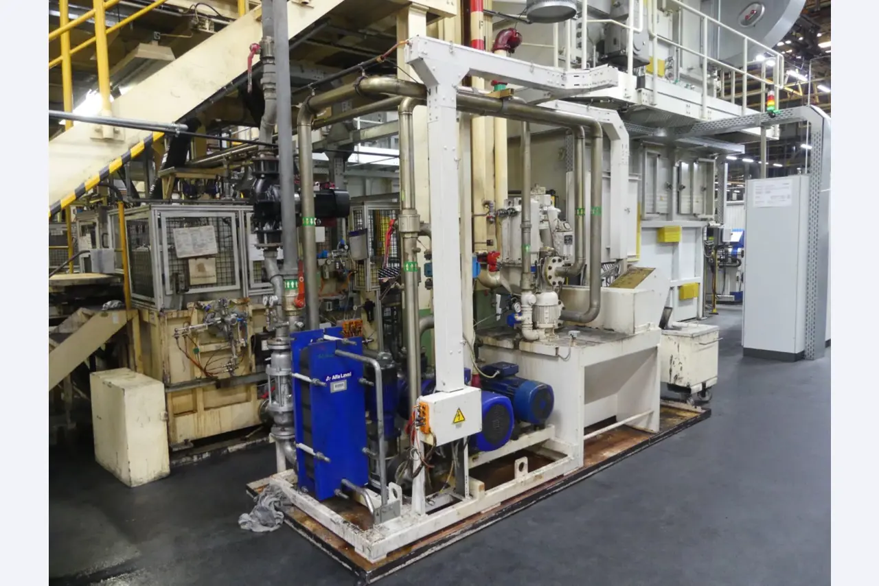 Bearbeitungszentren, metallbearbeitende Maschinen und Produktionslinen aus der Automobilindustrie-9