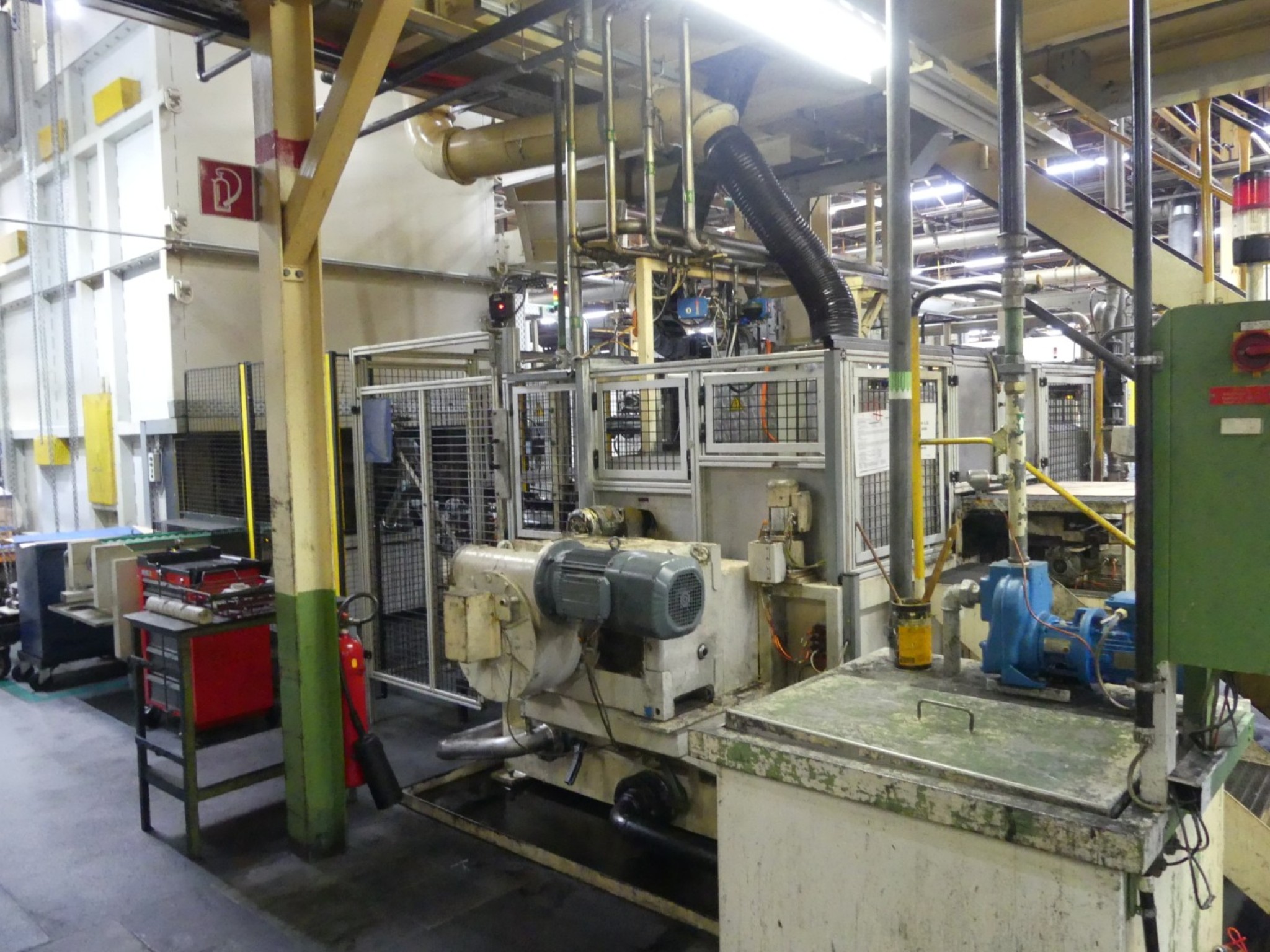 Bearbeitungszentren, metallbearbeitende Maschinen und Produktionslinen aus der Automobilindustrie-1