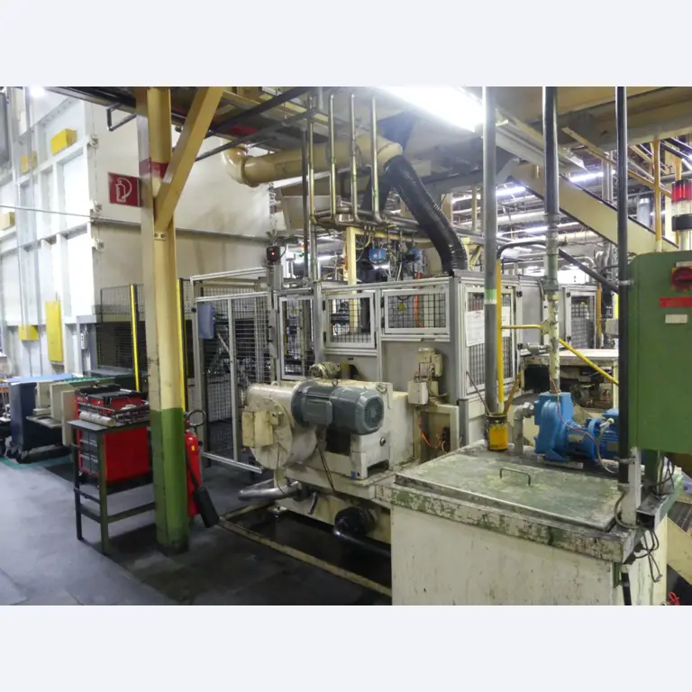 Bearbeitungszentren, metallbearbeitende Maschinen und Produktionslinen aus der Automobilindustrie-1