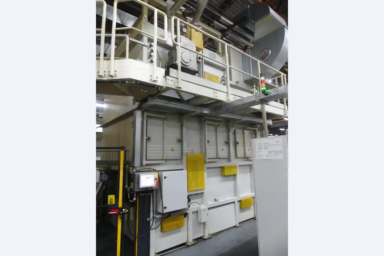 Bearbeitungszentren, metallbearbeitende Maschinen und Produktionslinen aus der Automobilindustrie-1