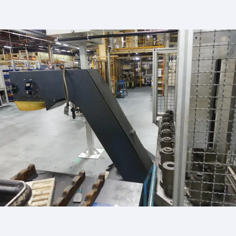 Centra obróbcze, maszyny do obróbki metalu i linie produkcyjne z branży motoryzacyjnej-5