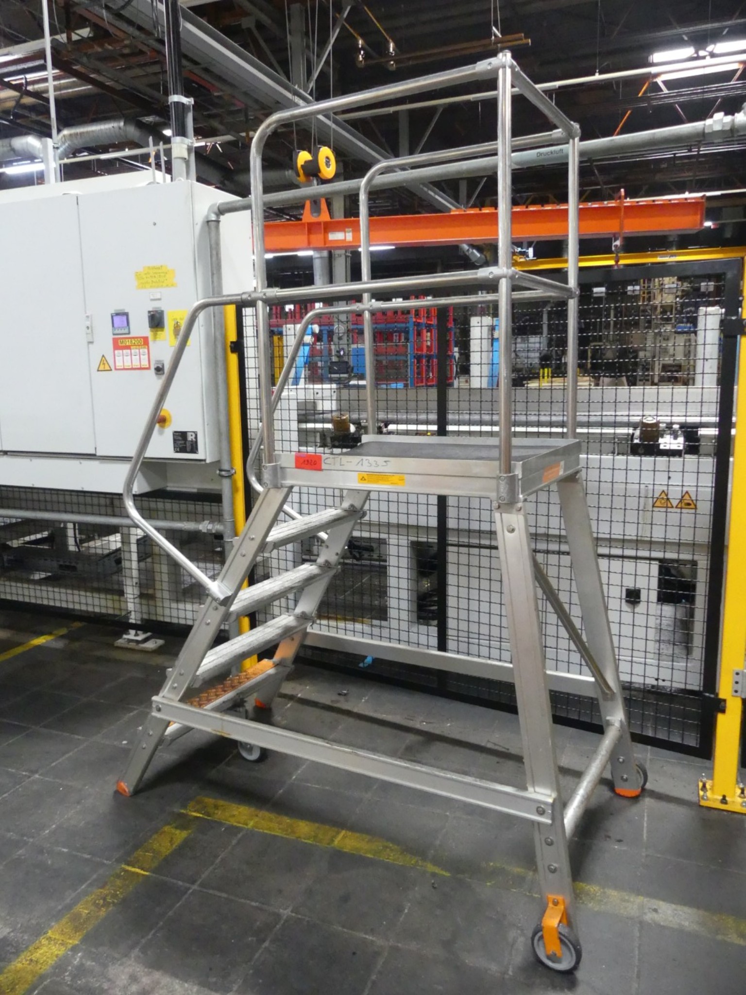 Centros de mecanizado, máquinas para trabajar el metal y líneas de producción de la industria del automóvil-2