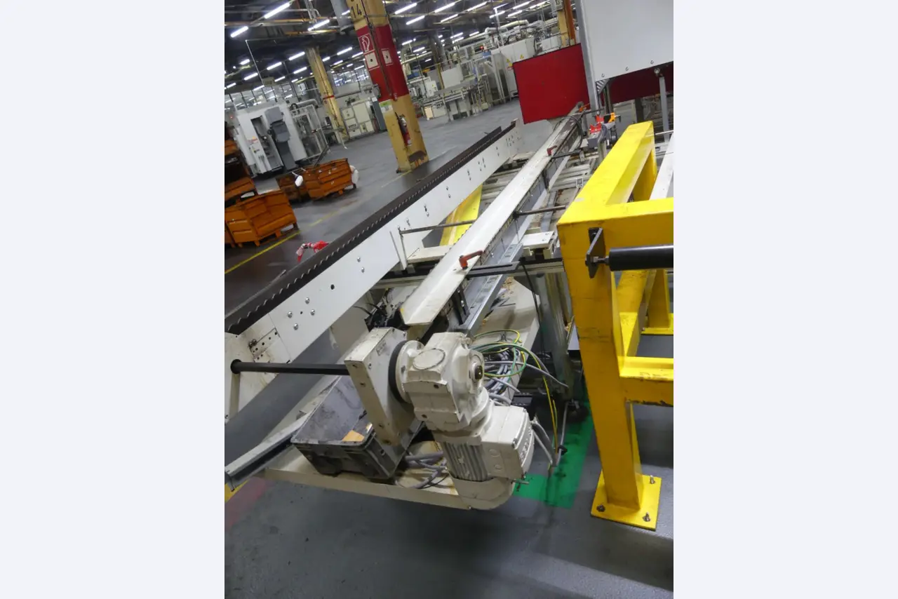 Centra obróbcze, maszyny do obróbki metalu i linie produkcyjne z branży motoryzacyjnej-6