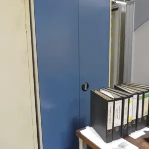 Armoire en acier