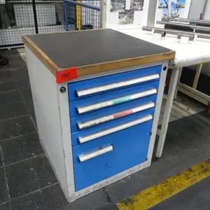 Armoire à tiroirs pour outils