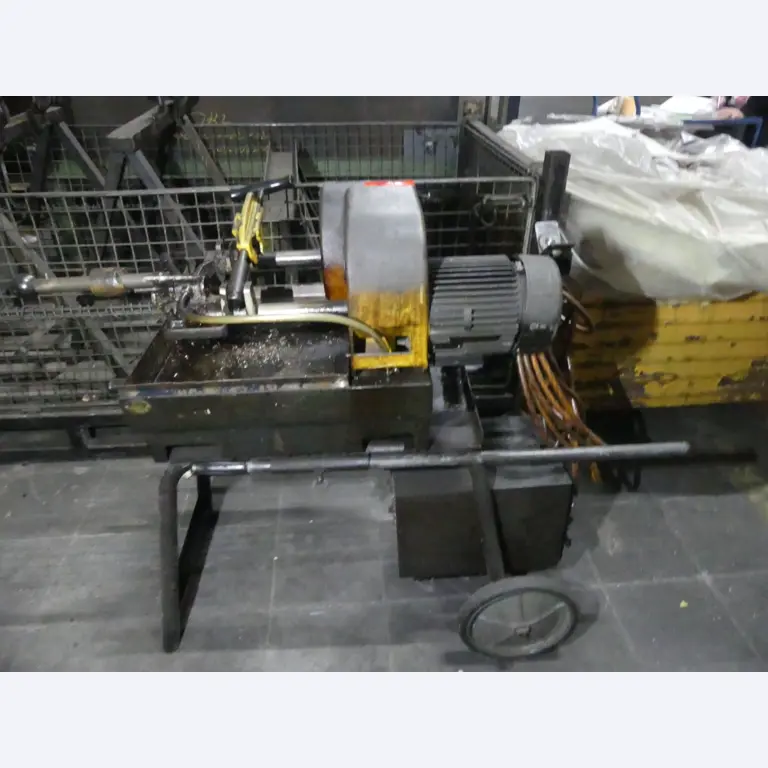 Centros de mecanizado, máquinas para trabajar el metal y líneas de producción de la industria del automóvil-1