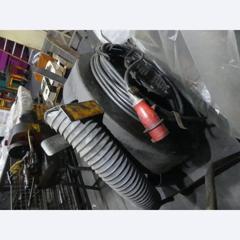 Centros de mecanizado, máquinas para trabajar el metal y líneas de producción de la industria del automóvil-2