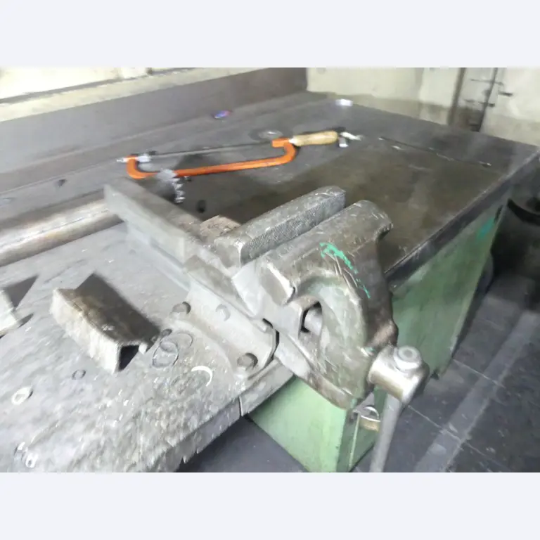 Centros de mecanizado, máquinas para trabajar el metal y líneas de producción de la industria del automóvil-2