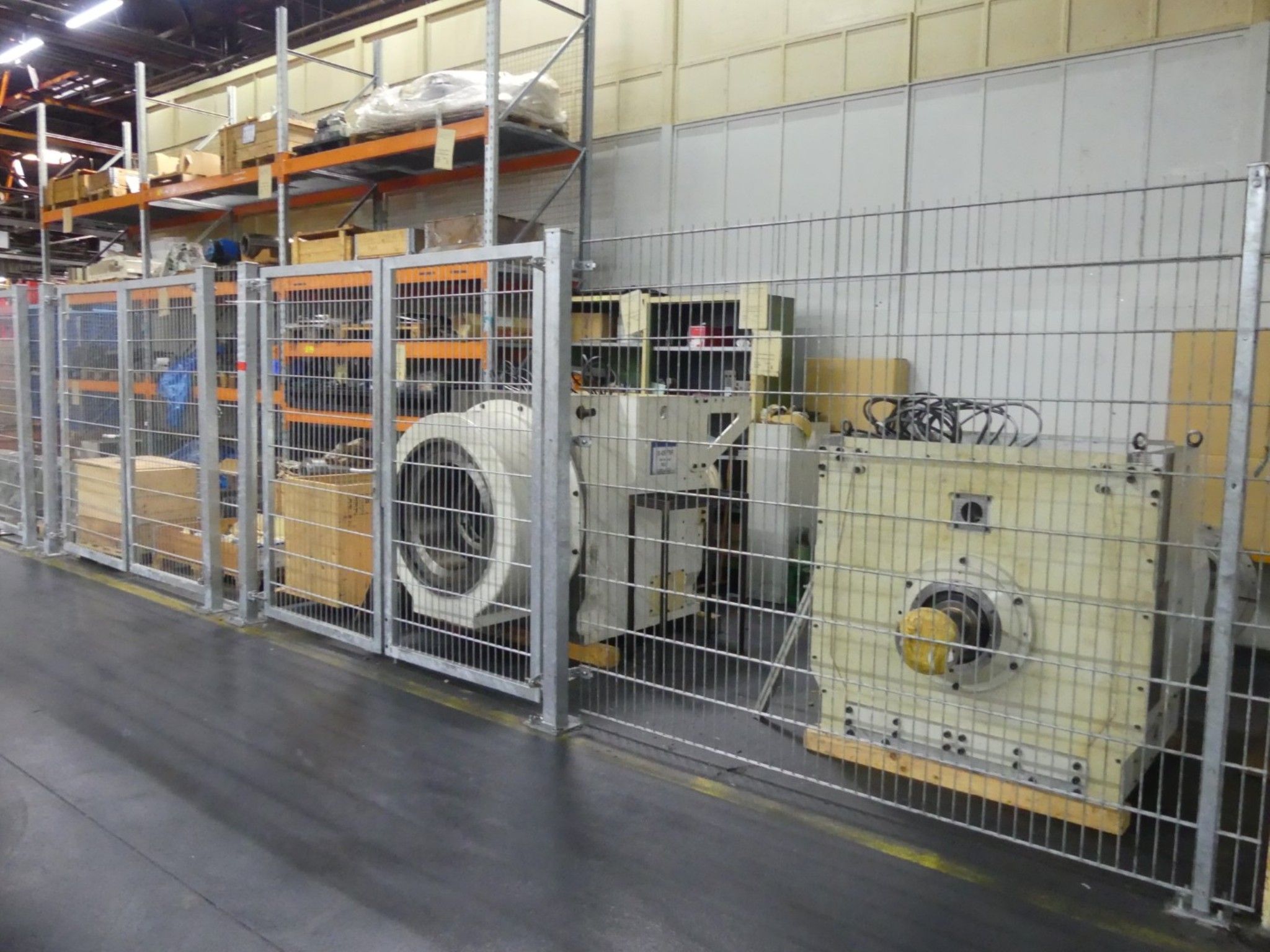 Centros de mecanizado, máquinas para trabajar el metal y líneas de producción de la industria del automóvil-1