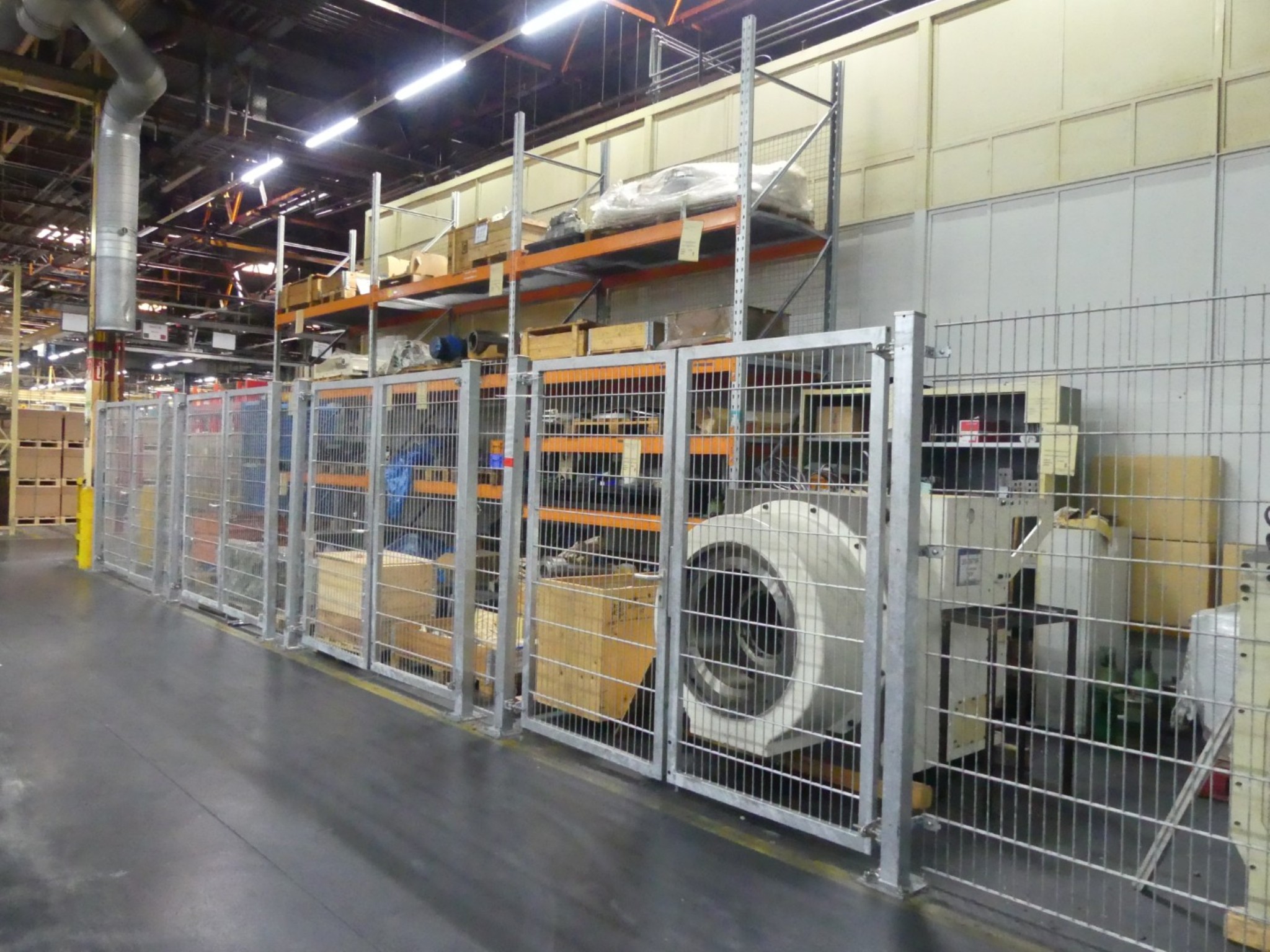 Centros de mecanizado, máquinas para trabajar el metal y líneas de producción de la industria del automóvil-2