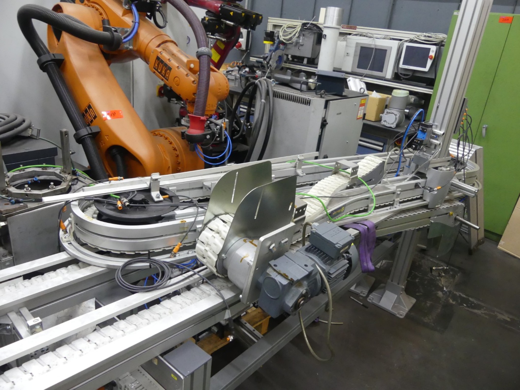 Centros de mecanizado, máquinas para trabajar el metal y líneas de producción de la industria del automóvil-2