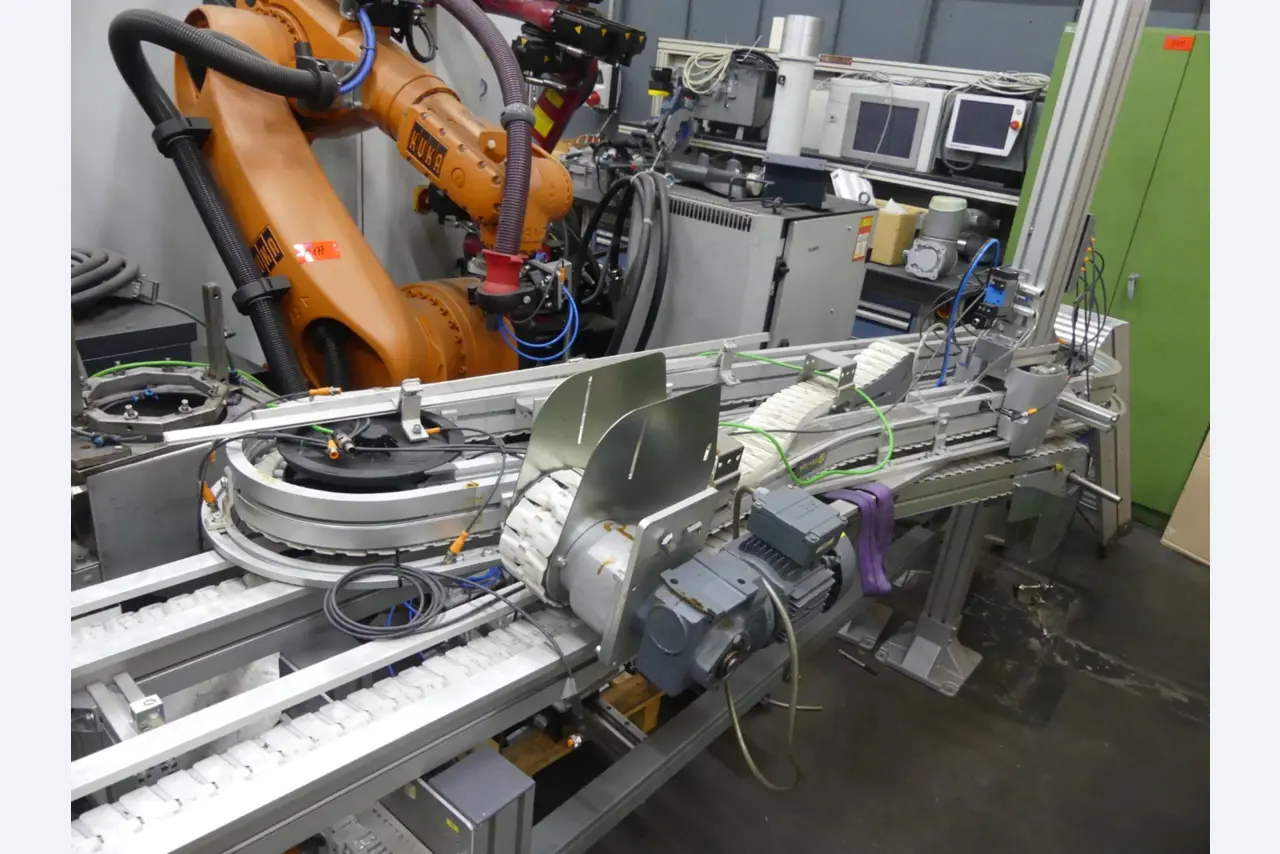 Centros de mecanizado, máquinas para trabajar el metal y líneas de producción de la industria del automóvil-2