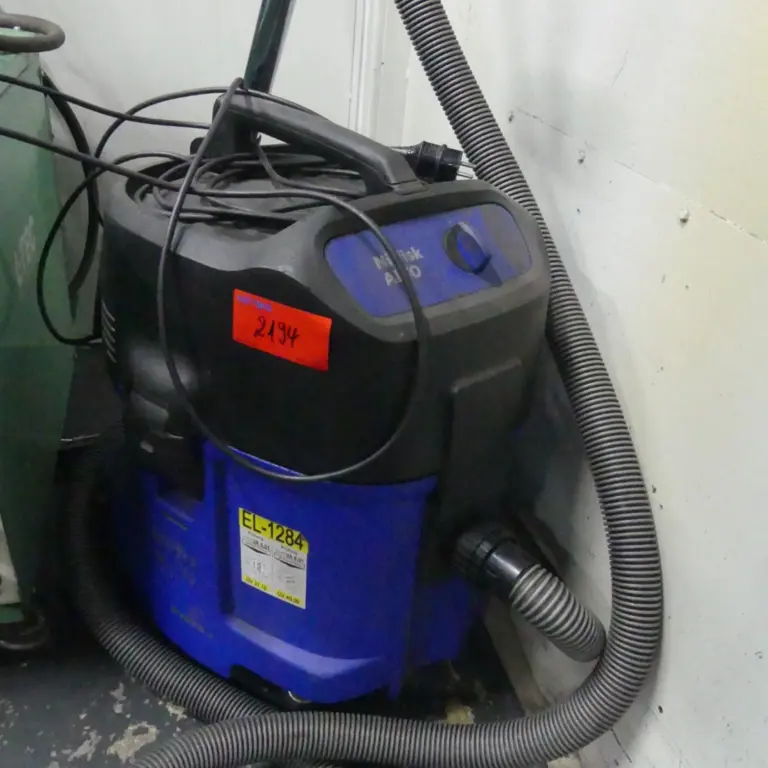 Industrial vacuum cleaner Nilfisk Alto