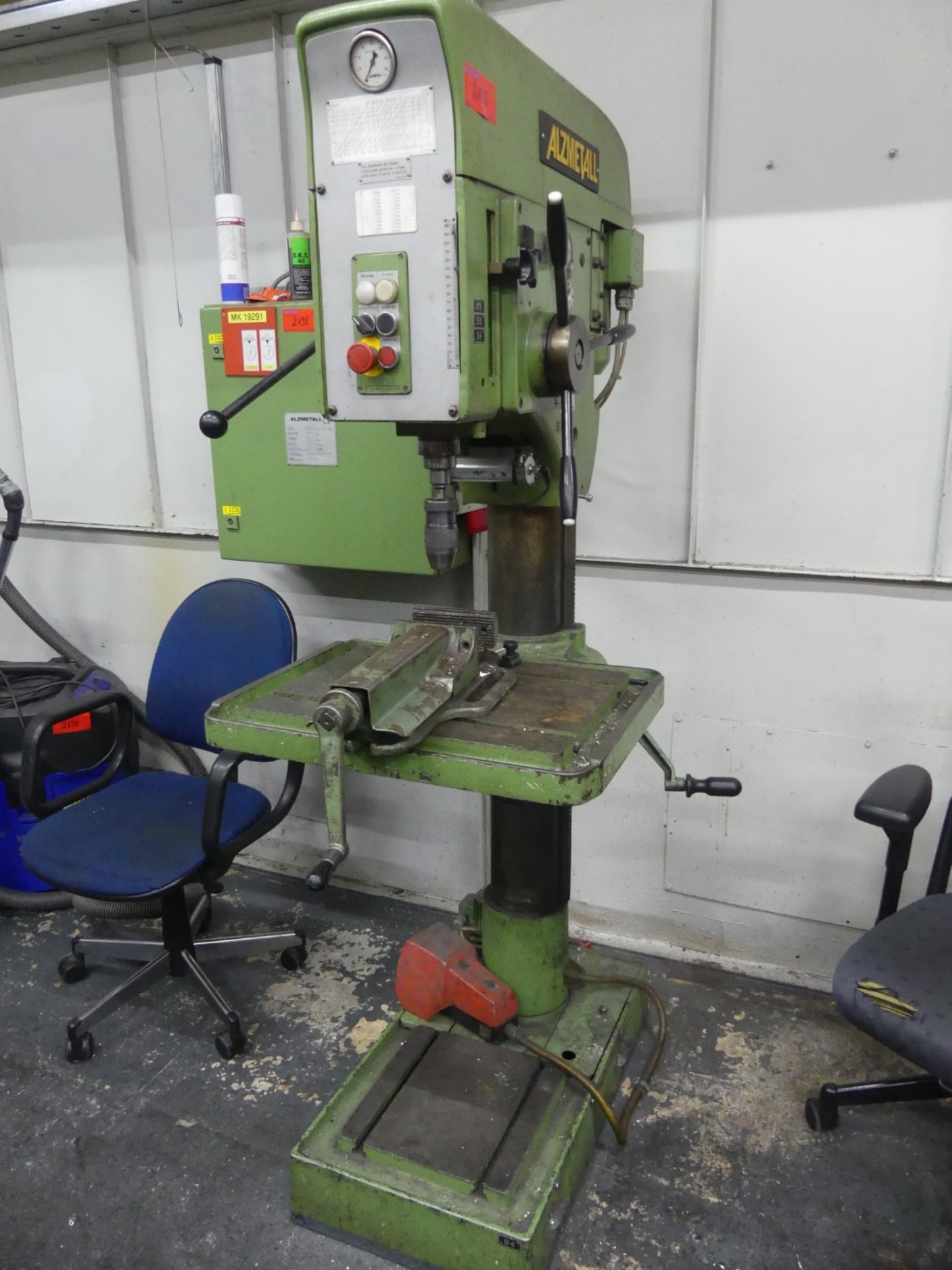Centros de mecanizado, máquinas para trabajar el metal y líneas de producción de la industria del automóvil-3