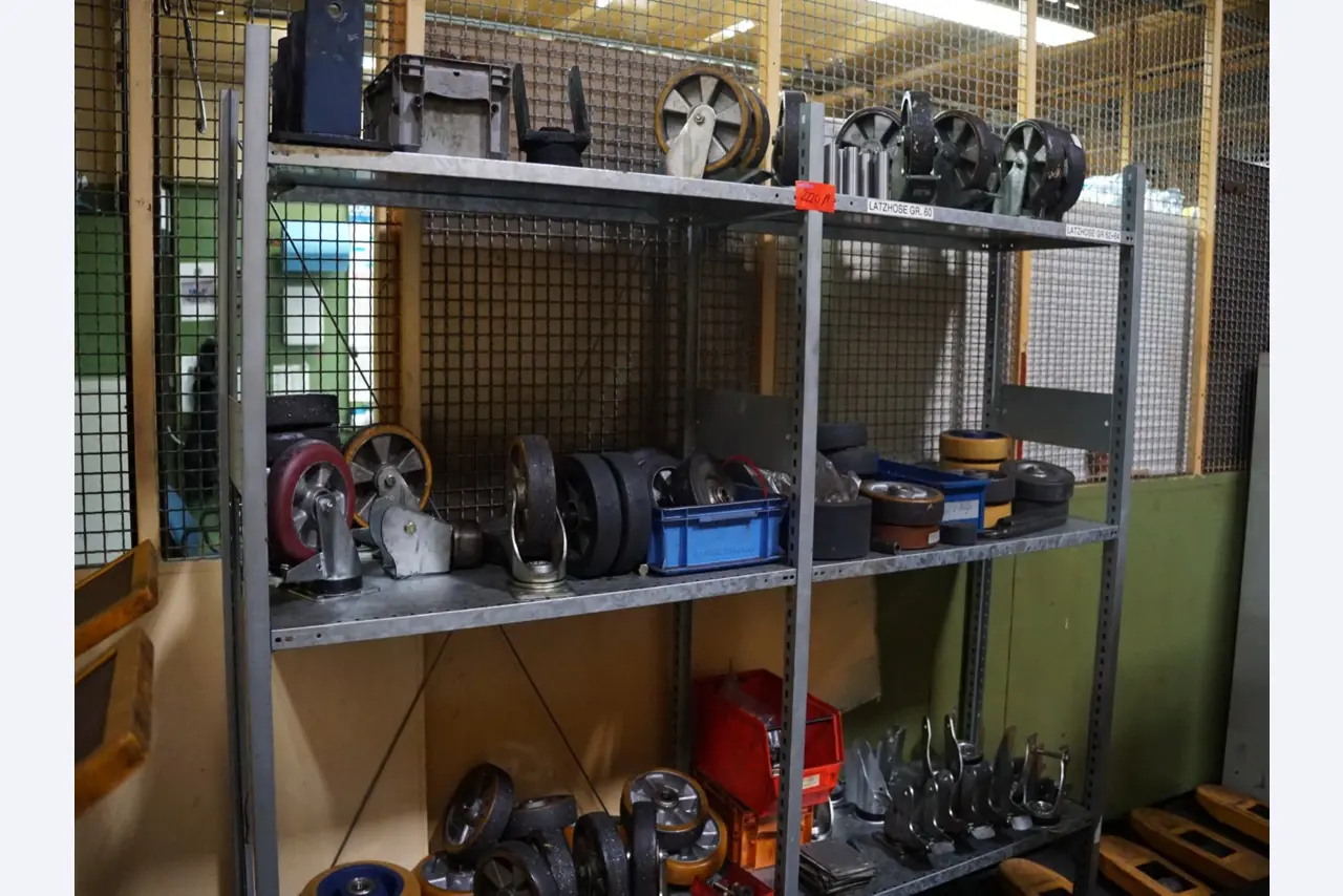 Centros de mecanizado, máquinas para trabajar el metal y líneas de producción de la industria del automóvil-1