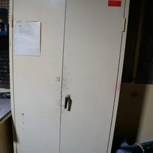 4 St cabinet