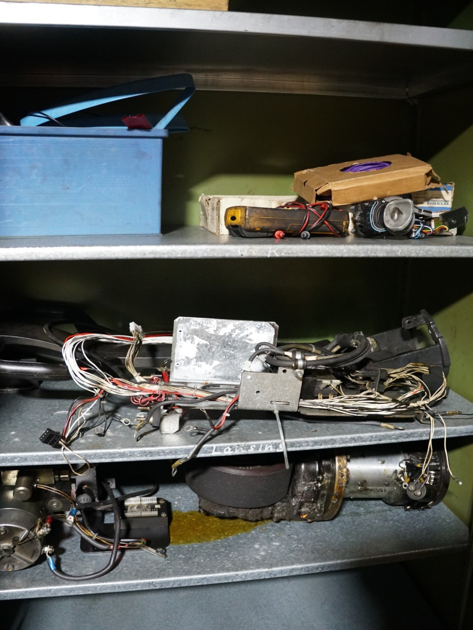Centros de mecanizado, máquinas para trabajar el metal y líneas de producción de la industria del automóvil-6