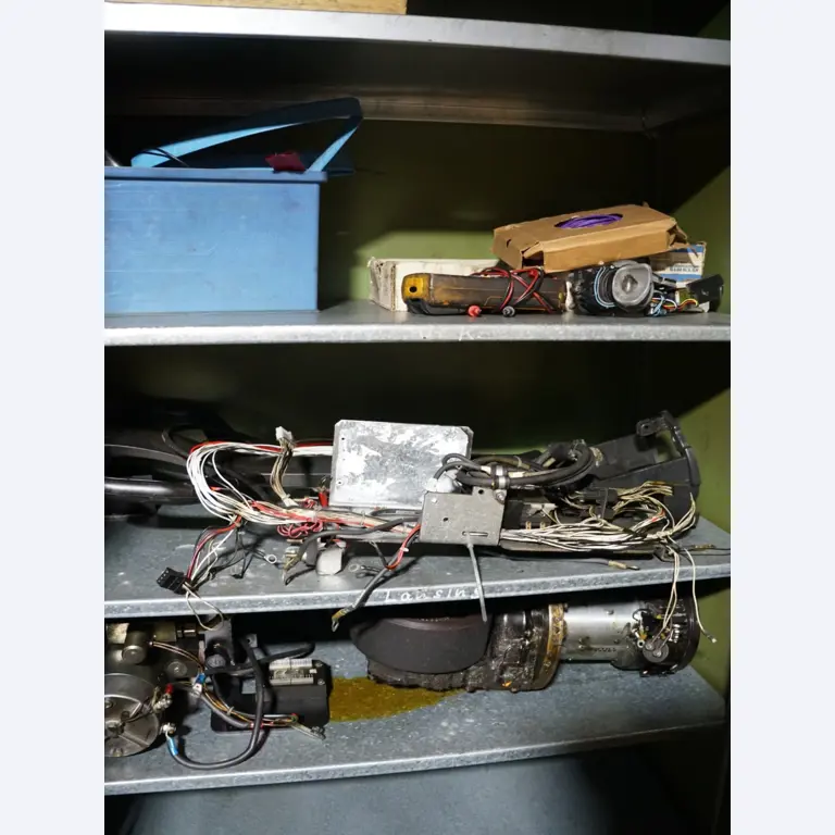 Centros de mecanizado, máquinas para trabajar el metal y líneas de producción de la industria del automóvil-6
