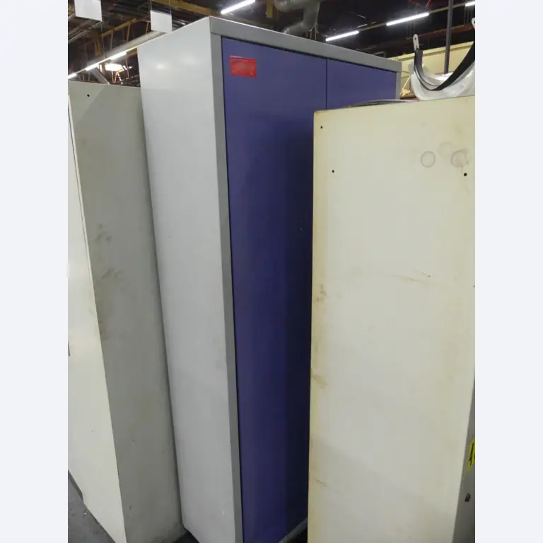 Bearbeitungszentren, metallbearbeitende Maschinen und Produktionslinen aus der Automobilindustrie-2