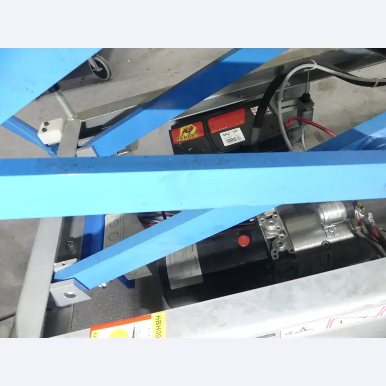 Centra obróbcze, maszyny do obróbki metalu i linie produkcyjne z branży motoryzacyjnej-3