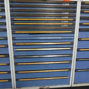 Armoire à tiroirs pour outils Kind