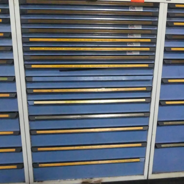 Armoire à tiroirs pour outils Kind