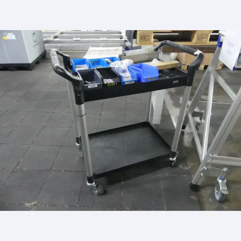 Bearbeitungszentren, metallbearbeitende Maschinen und Produktionslinen aus der Automobilindustrie-2