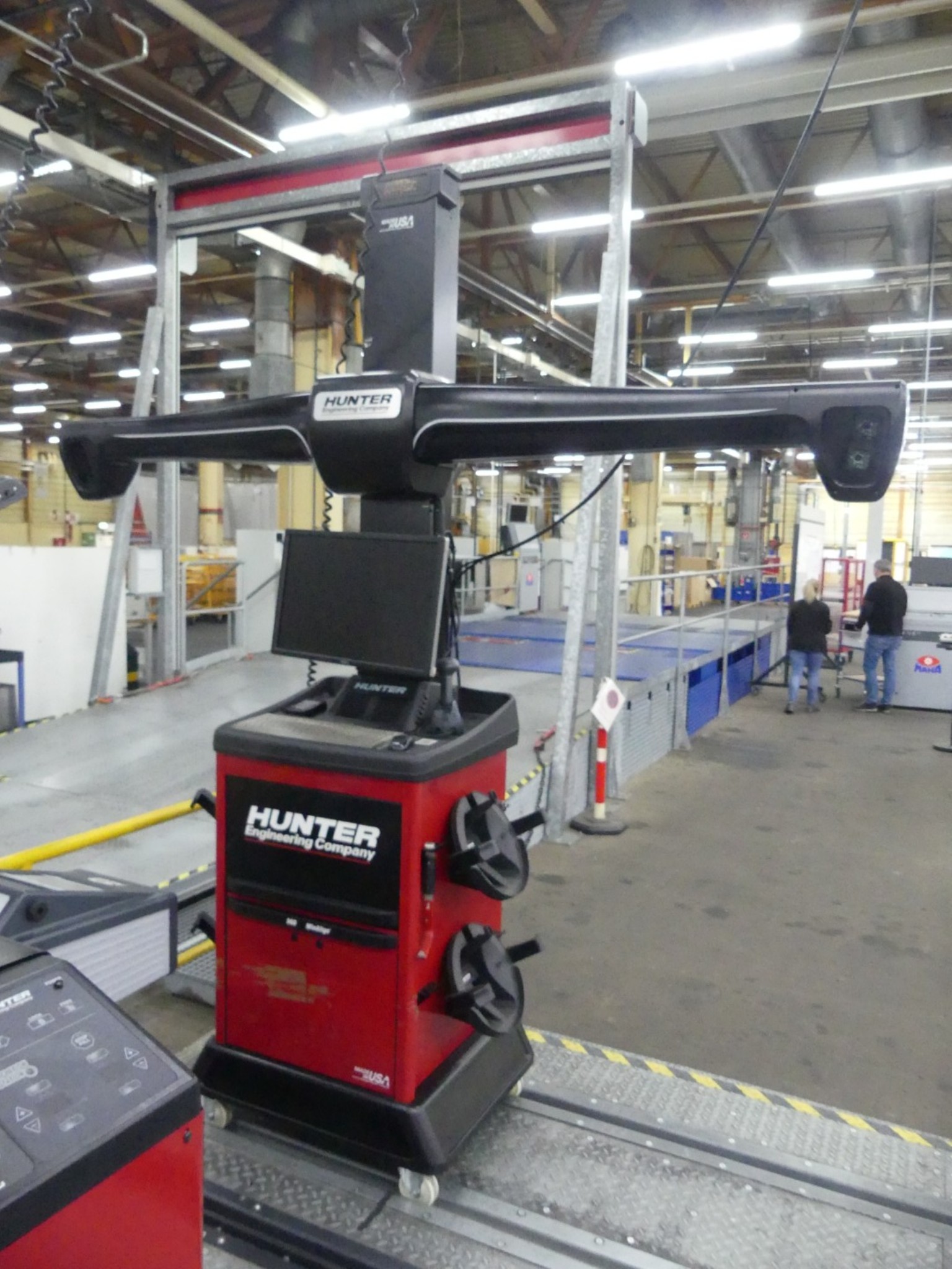 Centros de mecanizado, máquinas para trabajar el metal y líneas de producción de la industria del automóvil-7